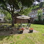 Holiday home Urlaubsmagie - Ferienwohnung Tagtraum - Garten Mit Terrasse & Saisonaler Pool *