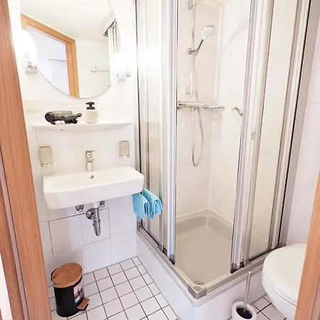 Holiday home H4 - Urlaubsmagie - Kleiner Wohlfuehlort Mit Pool Sebnitz
