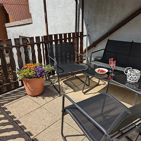 度假居 Urlaubsmagie - Tagtraum - Garten Mit Terrasse & Saisonaler Pool